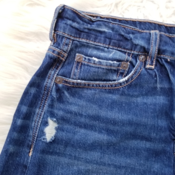 American Eagle Denim Distressed Tomgirl Shorts 4 - Picture 5 of 14